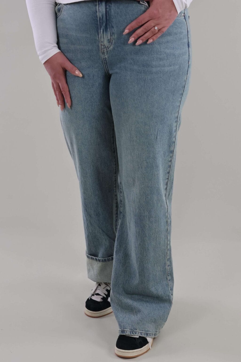 WhatsApp-Image-2024-06-04-at-15.52.03-scaled