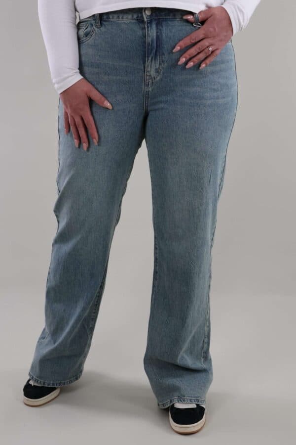 WhatsApp-Image-2024-06-04-at-15.52.04-scaled