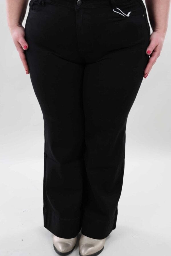 mj-710-zwart-v2-scaled