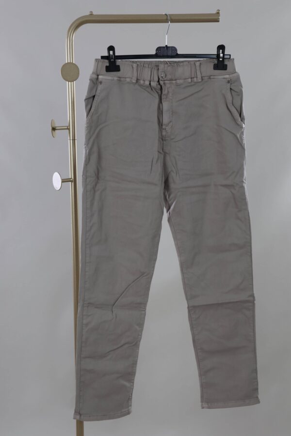 WhatsApp Image 2025-03-11 at 12.37.35 (2)