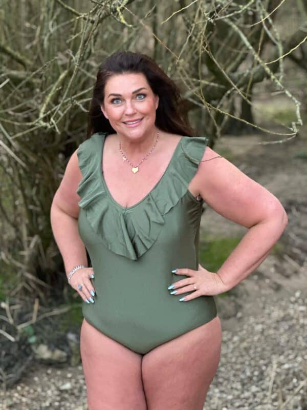 badpak 7 legergroen voorr