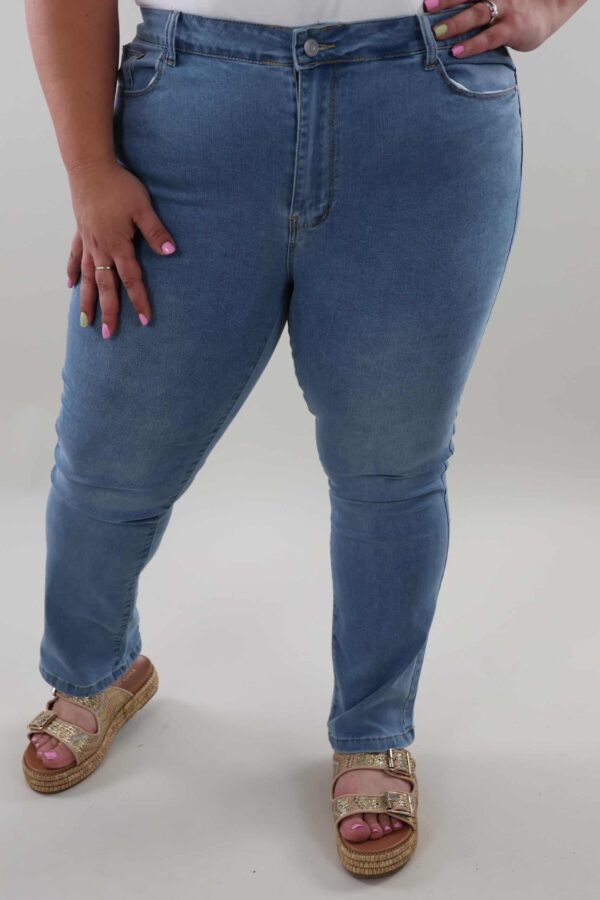 WhatsApp Image 2025-06-27 at 19.23.38