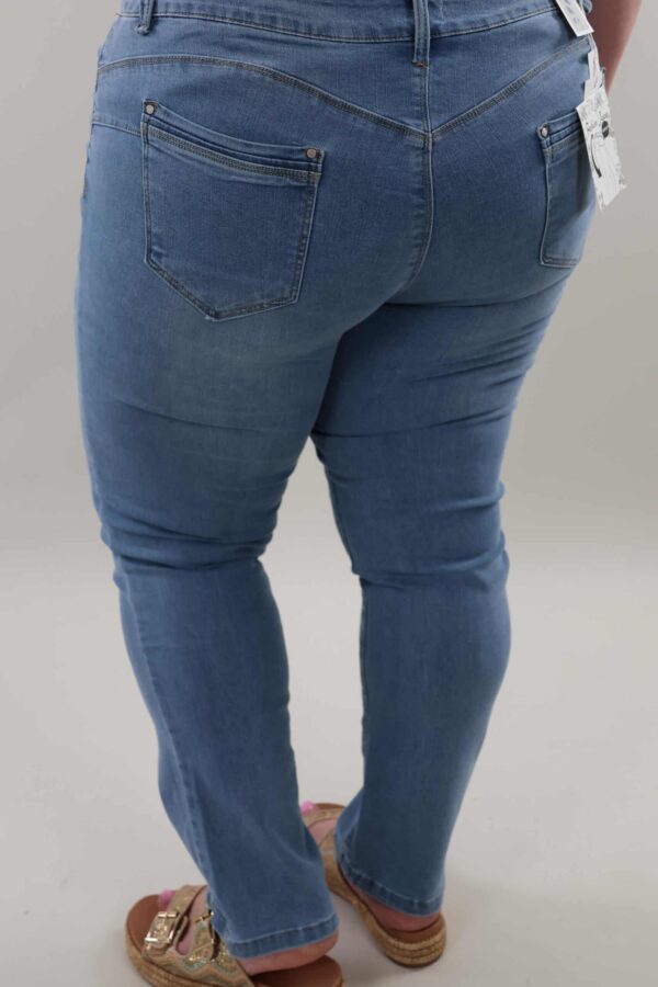 WhatsApp Image 2025-06-27 at 19.23.39 (1)