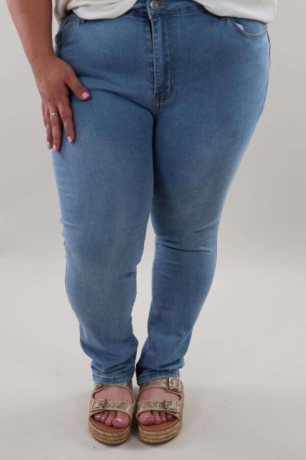 WhatsApp Image 2025-07-04 at 21.23.35