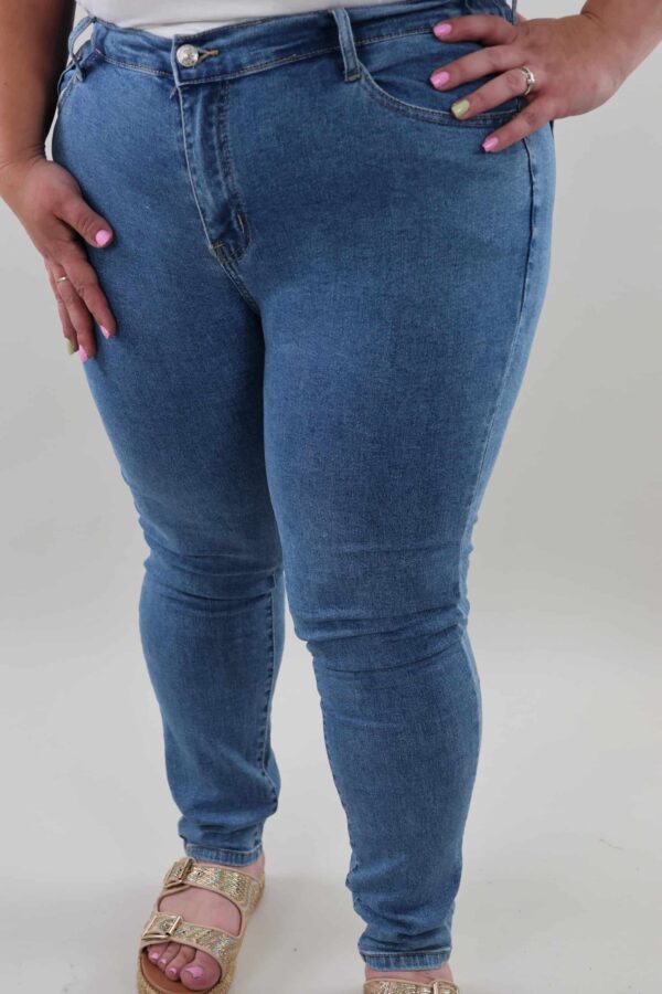 WhatsApp Image 2025-07-04 at 21.29.31