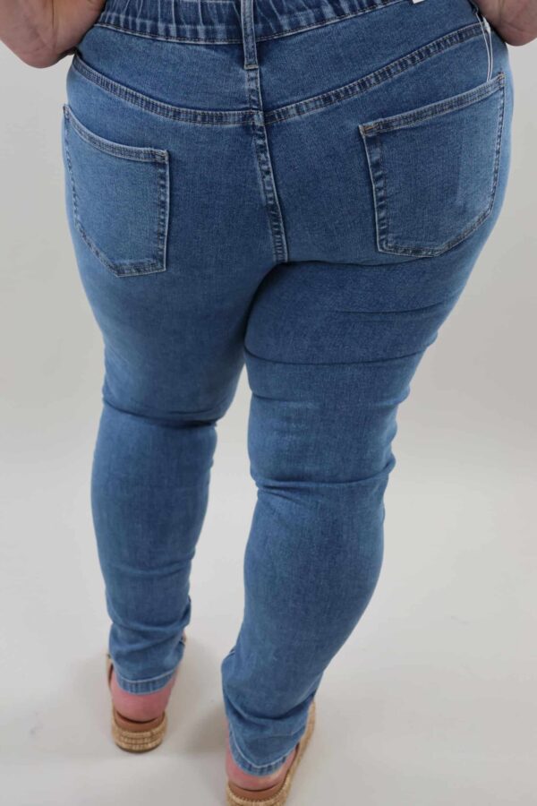 WhatsApp Image 2025-07-04 at 21.29.32