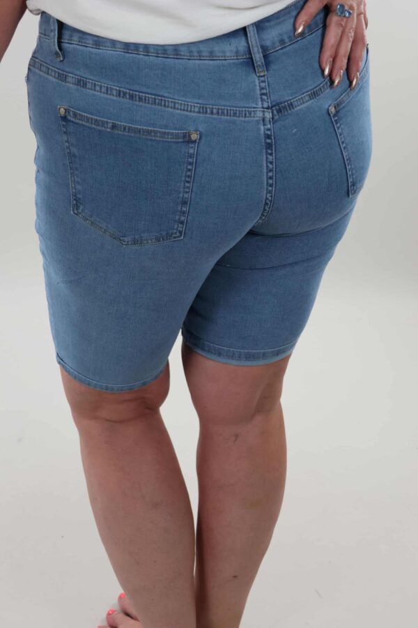 WhatsApp Image 2025-07-04 at 21.35.03 (1)