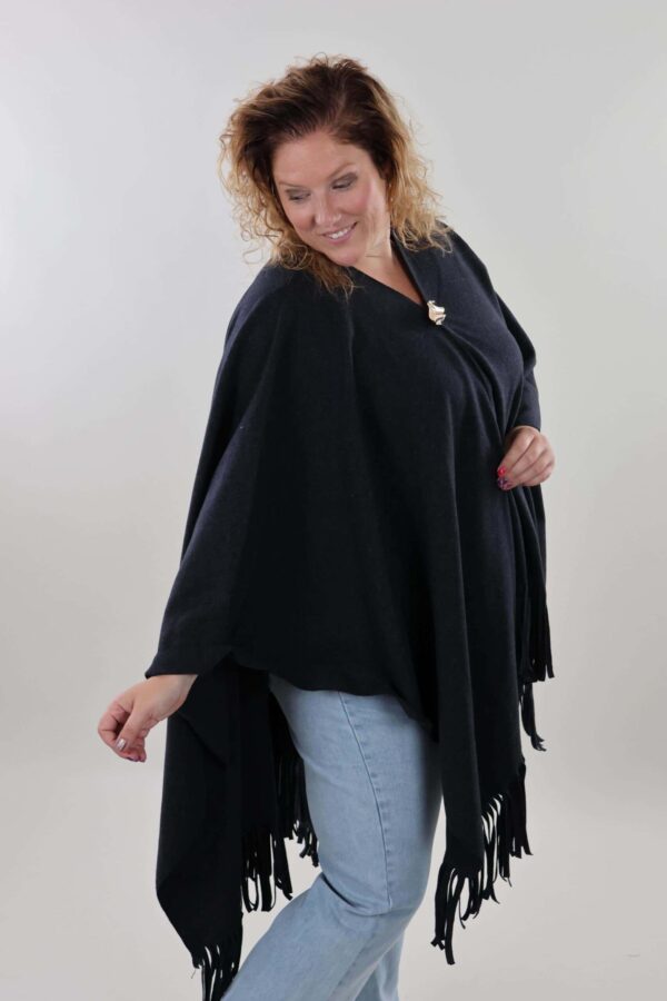 8851 Poncho