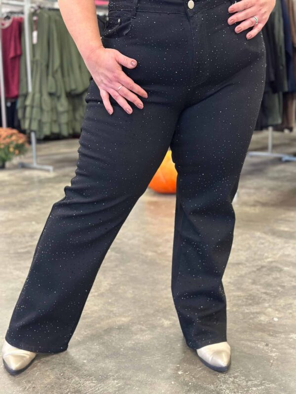 WhatsApp Image 2025-10-11 at 11.02.24 (1)