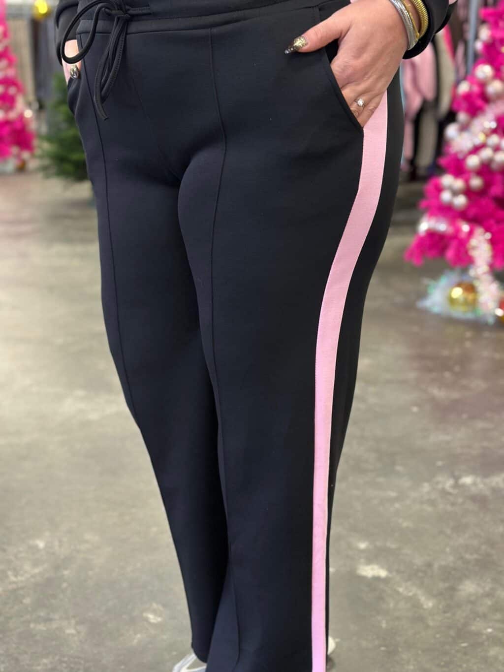 WhatsApp Image 2025-12-16 at 17.55.25