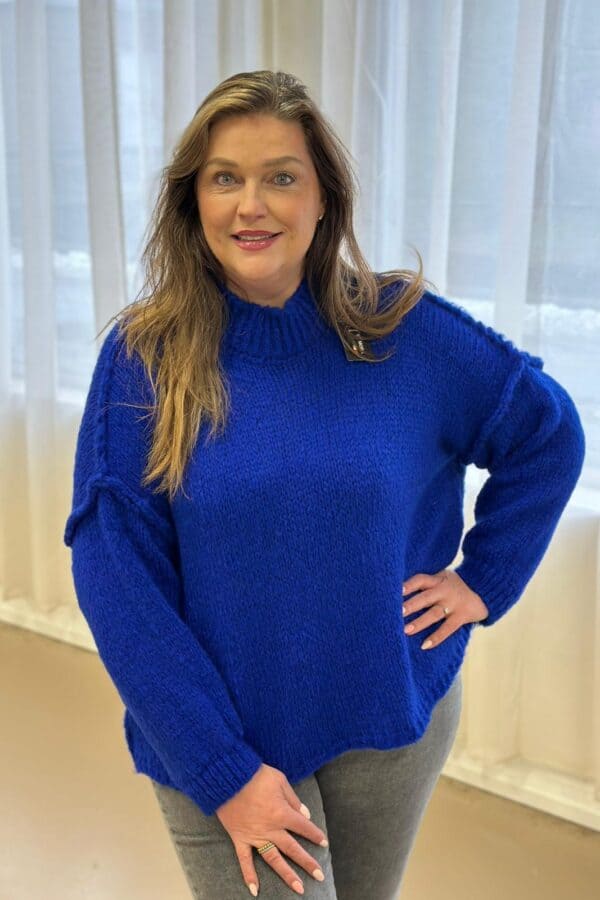 Gratis verzenden - 9519 Knitted sweater