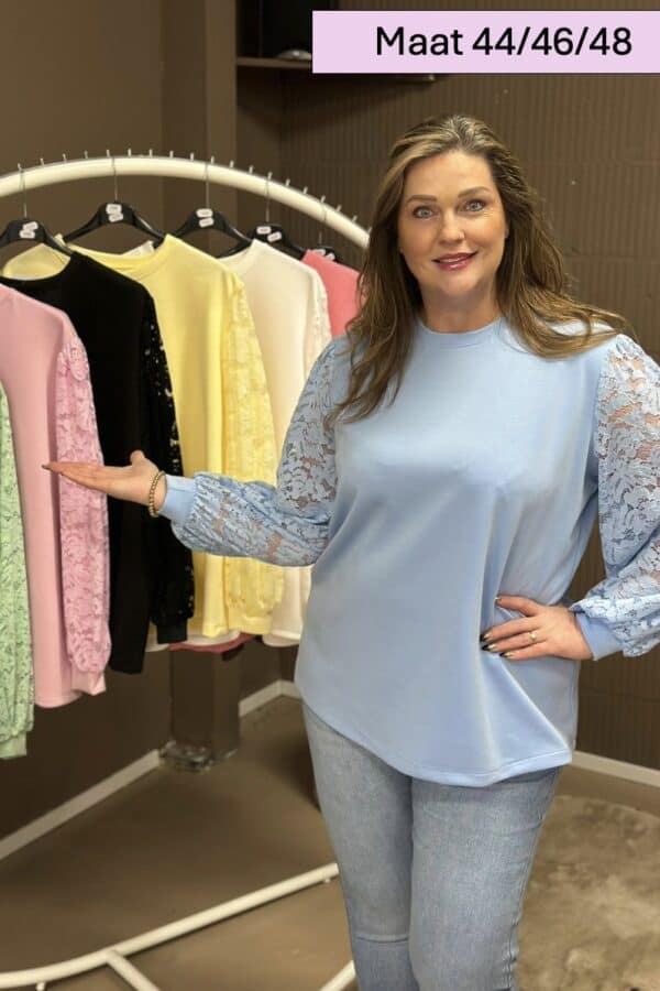 9486 Sweater met Lace