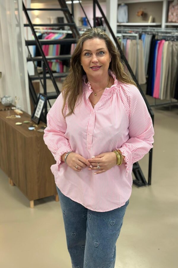 9598 Blouse Pretty Ruffle