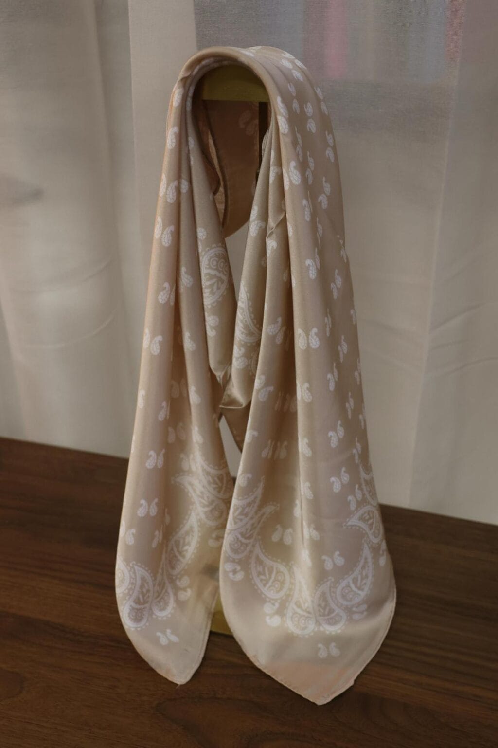Sjaaltje 8 beige