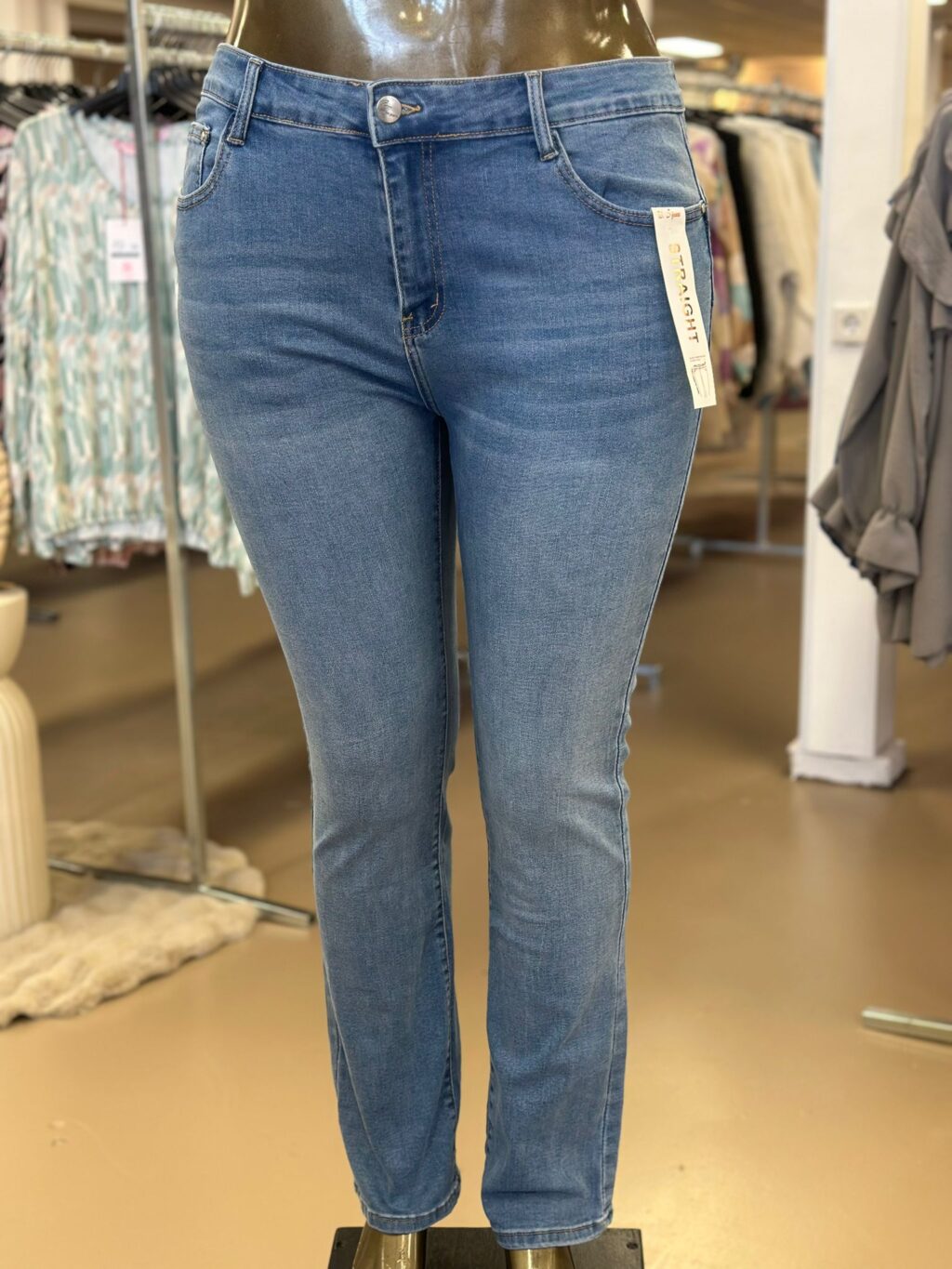 WhatsApp Image 2026-02-07 at 11.38.14