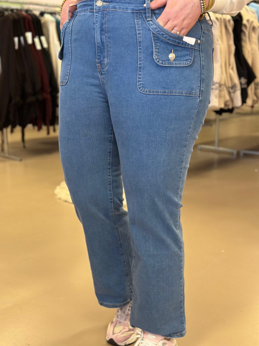 WhatsApp Image 2026-02-17 at 16.02.15