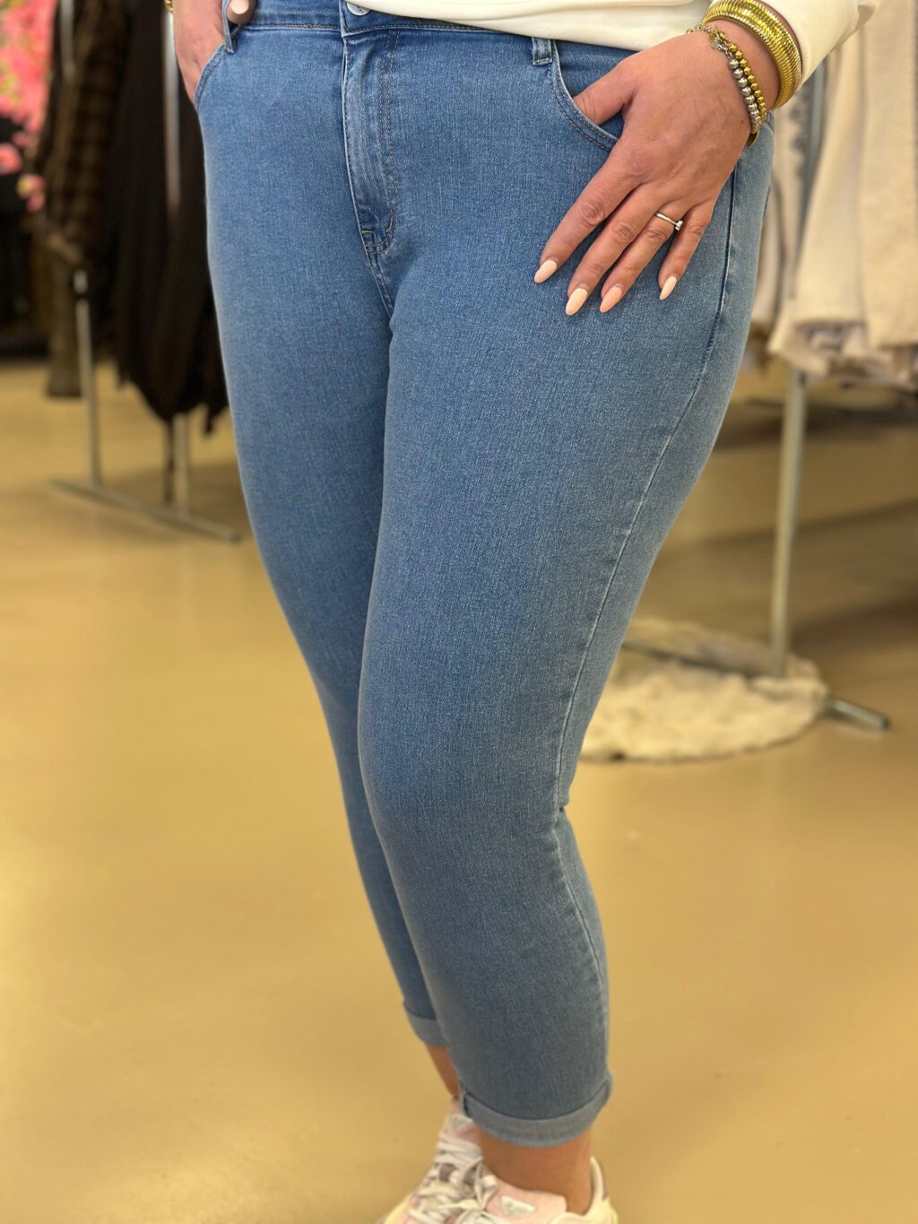 WhatsApp Image 2026-02-17 at 16.02.27