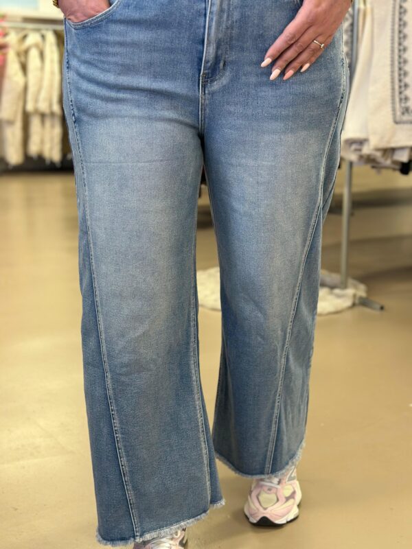 WhatsApp Image 2026-02-17 at 16.02.45