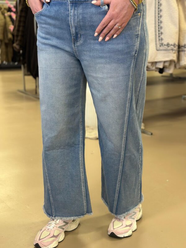 WhatsApp Image 2026-02-17 at 16.02.46