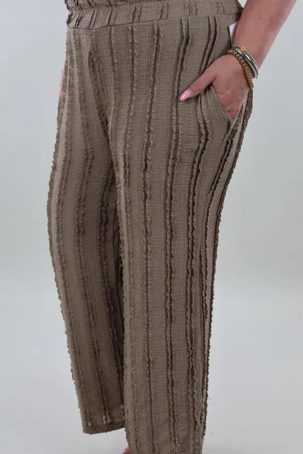 1081 taupe v2