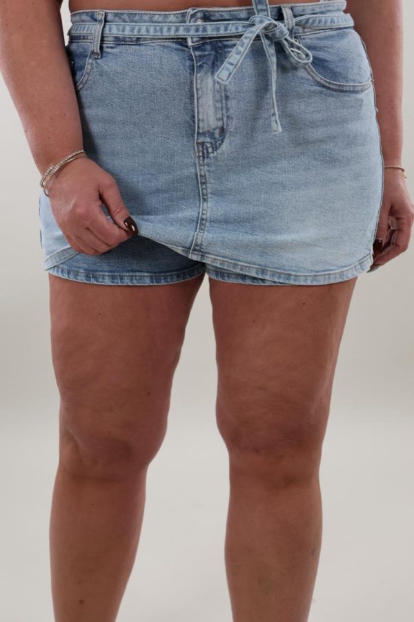 Curved Angels 1972 Skort Bow