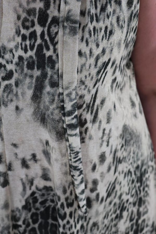 1352 zwart closeup