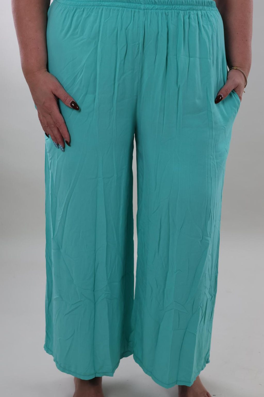 1369 turquoise v1