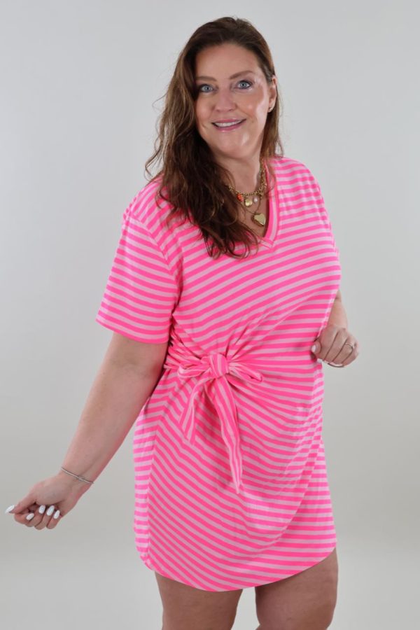 1400 T shirt Dress Knott