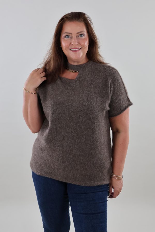 1653 Sweater Knitted Cut-out
