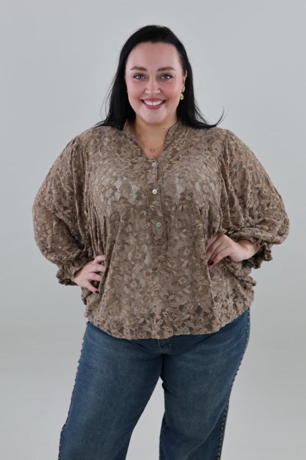 1735 Blouse Lace
