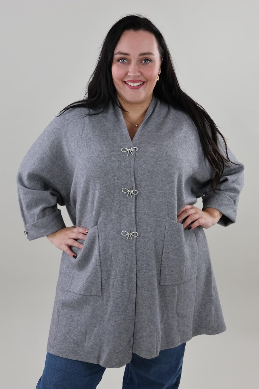 1753 Cardigan Bows