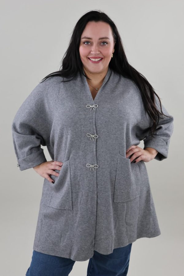1753 Cardigan Bows
