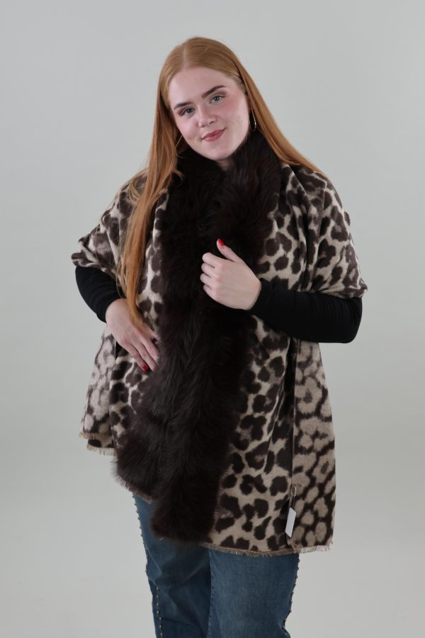 Sjaal 18 Poncho Panter