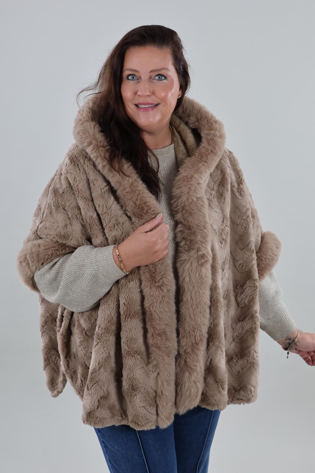 Poncho 20 Faux fur - Afbeelding 3