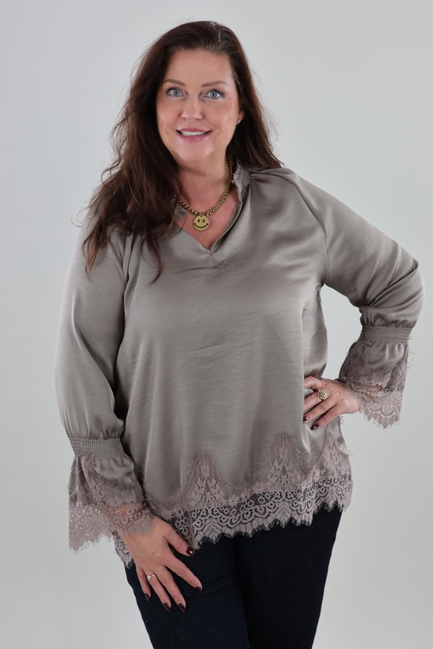1855 Blouse Satin look Lace